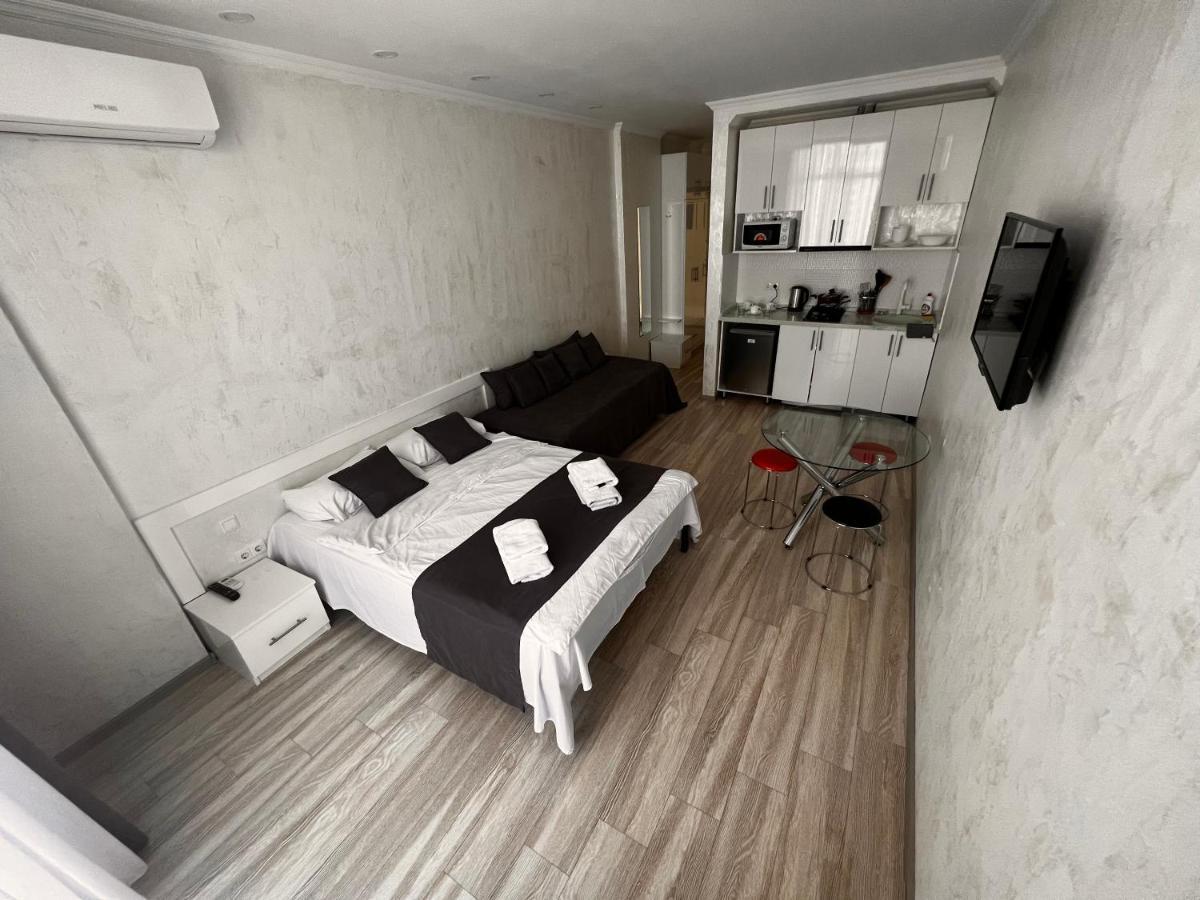 27 Floor Apartments Batumi Exterior foto