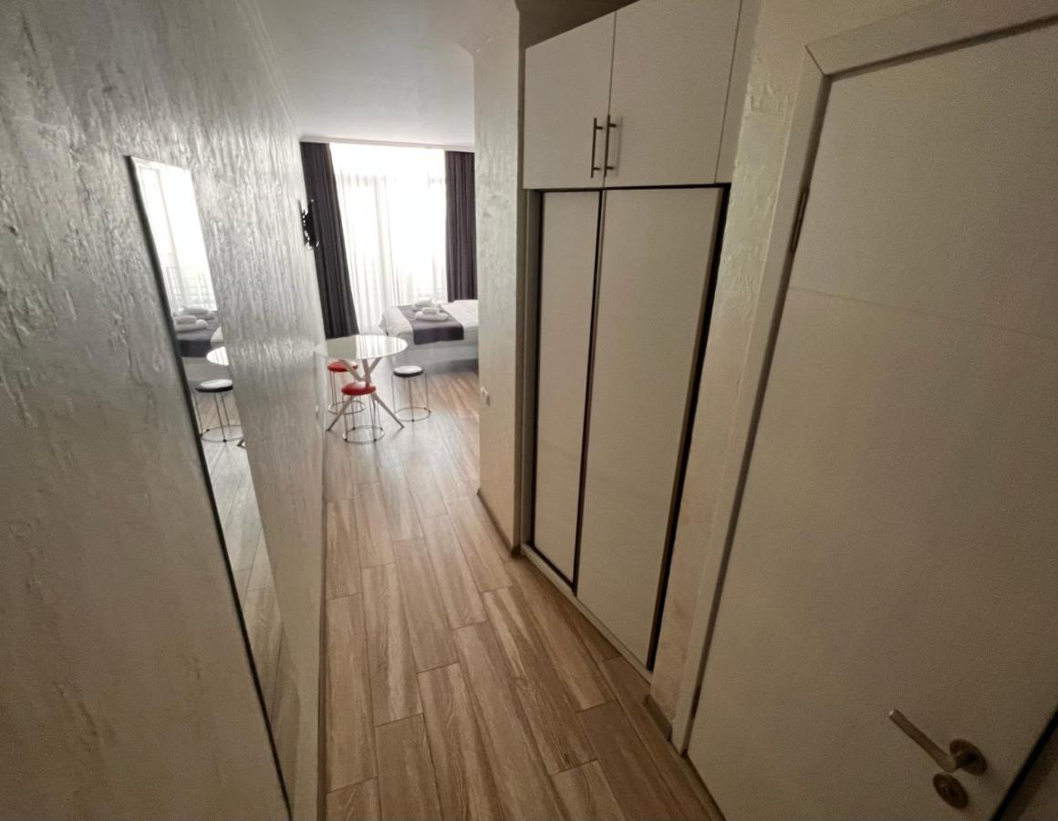 27 Floor Apartments Batumi Exterior foto