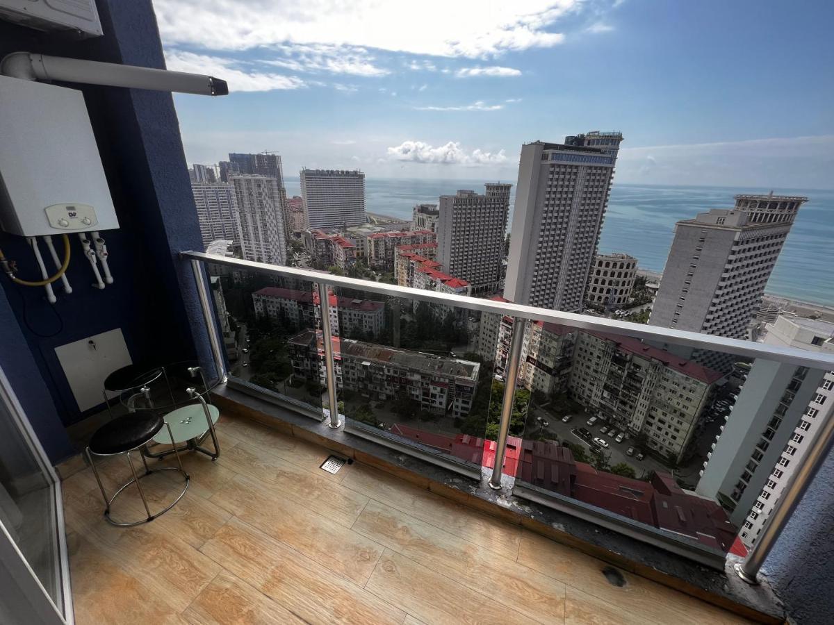 27 Floor Apartments Batumi Exterior foto