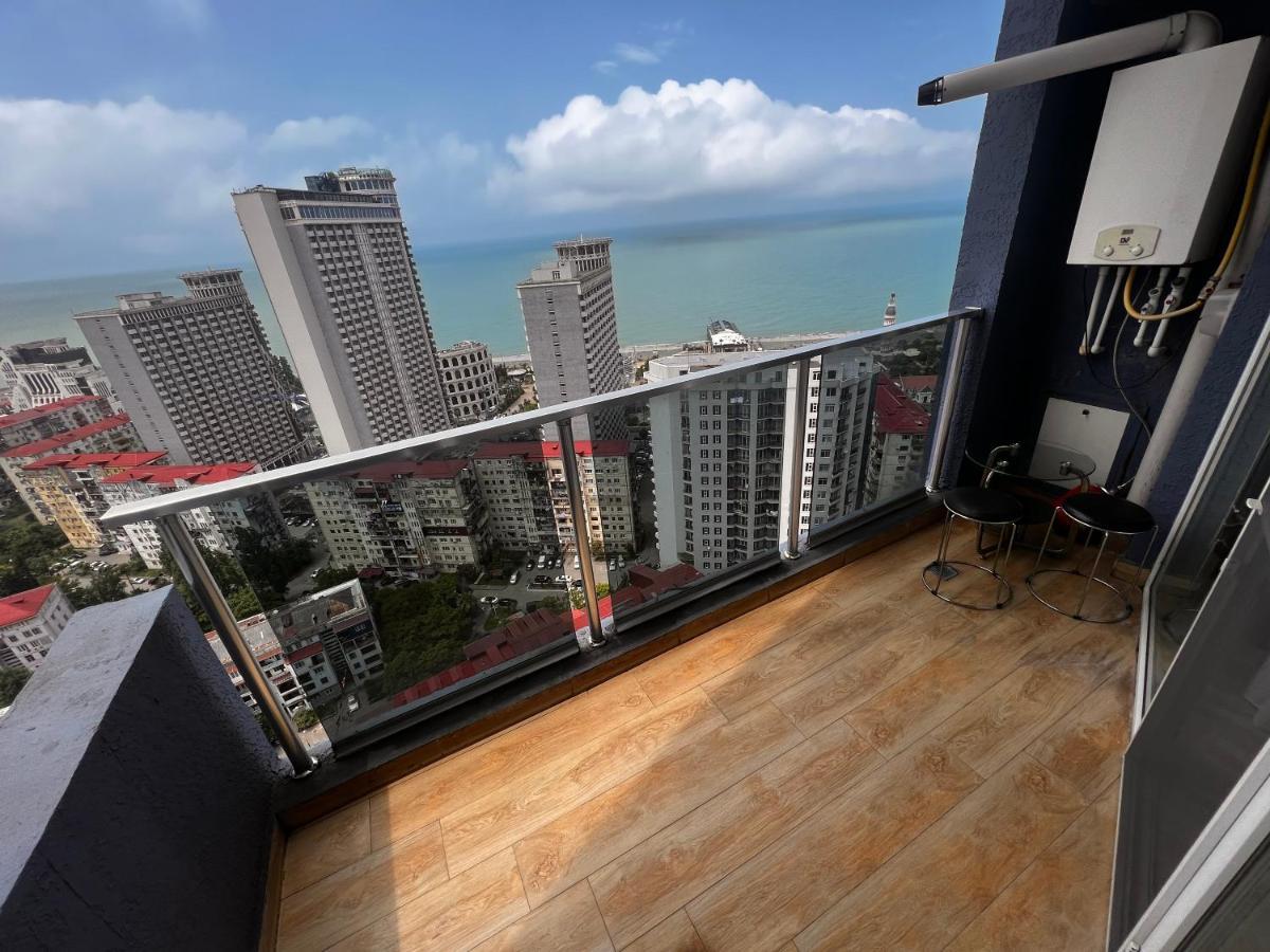 27 Floor Apartments Batumi Exterior foto