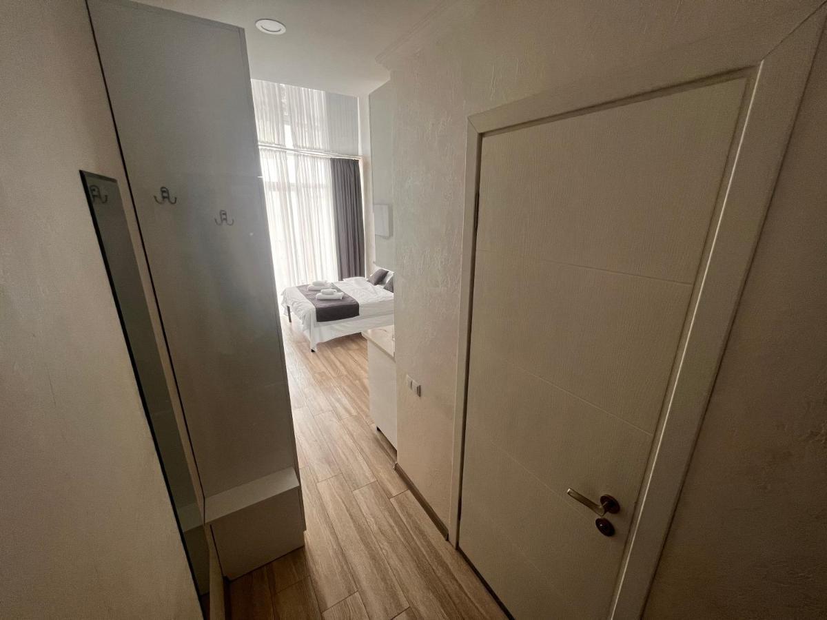 27 Floor Apartments Batumi Exterior foto